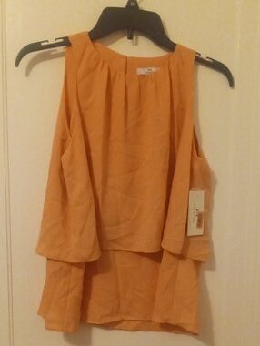 NWT Sleeveless Tiered Blouse Coral Orange, Xsmall, HALSTON